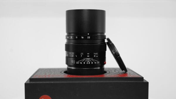 LEICA Elmarit-M 90mm f/2.8 Lens VIII #3864853 Pristine/Mint