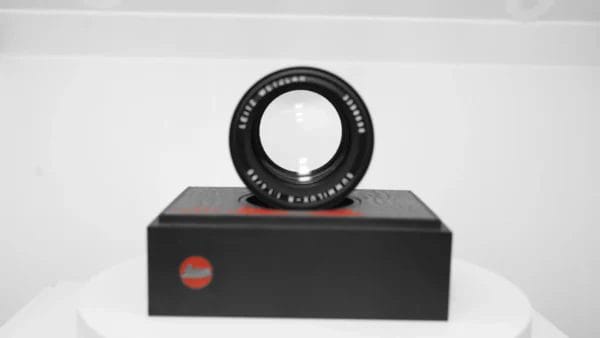 LEICA Summilux-R 80mm f/1.4 MF 3 Cam Lens Boxed #3398698 - Image 10